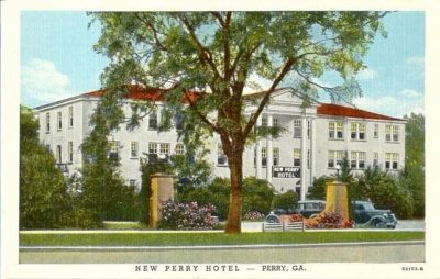 New Perry Hotel, Restaurant & Tavery
